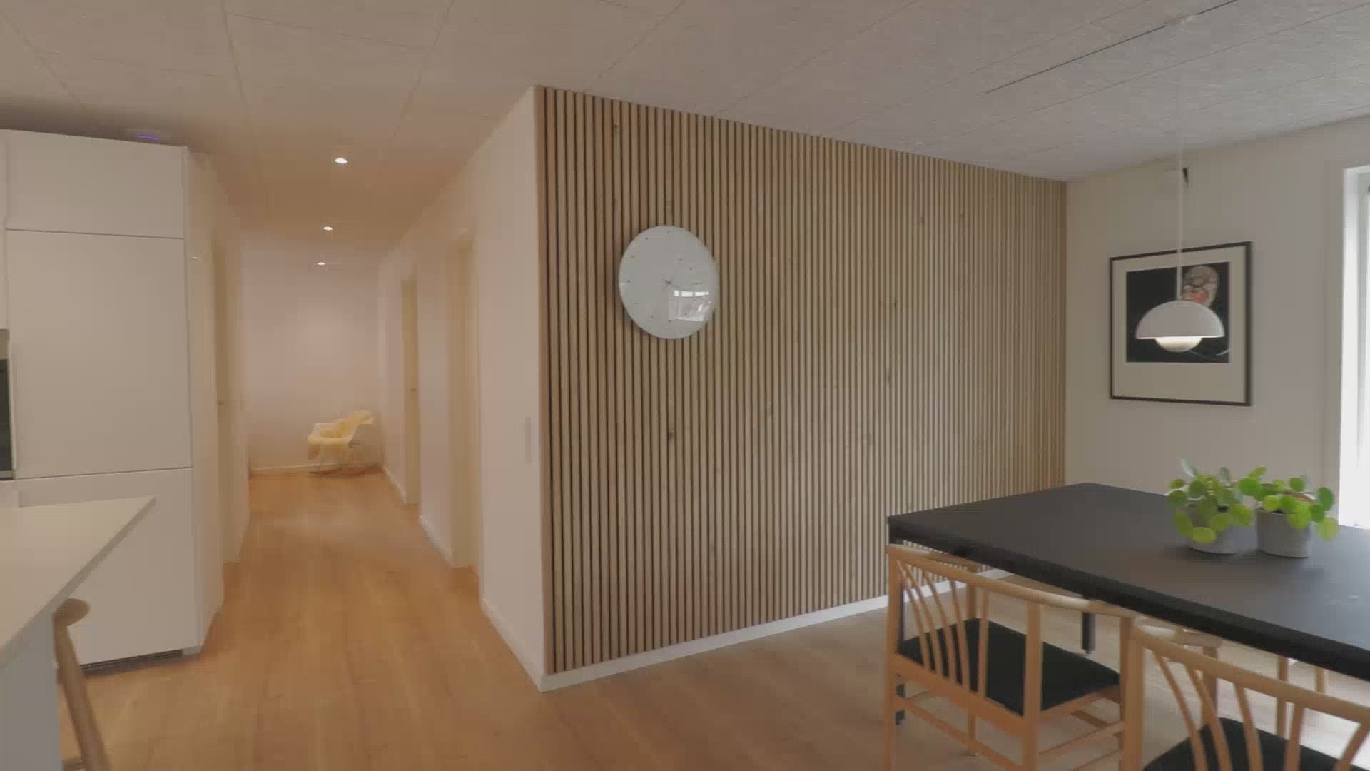 Akupanel | Installation on wall with glue