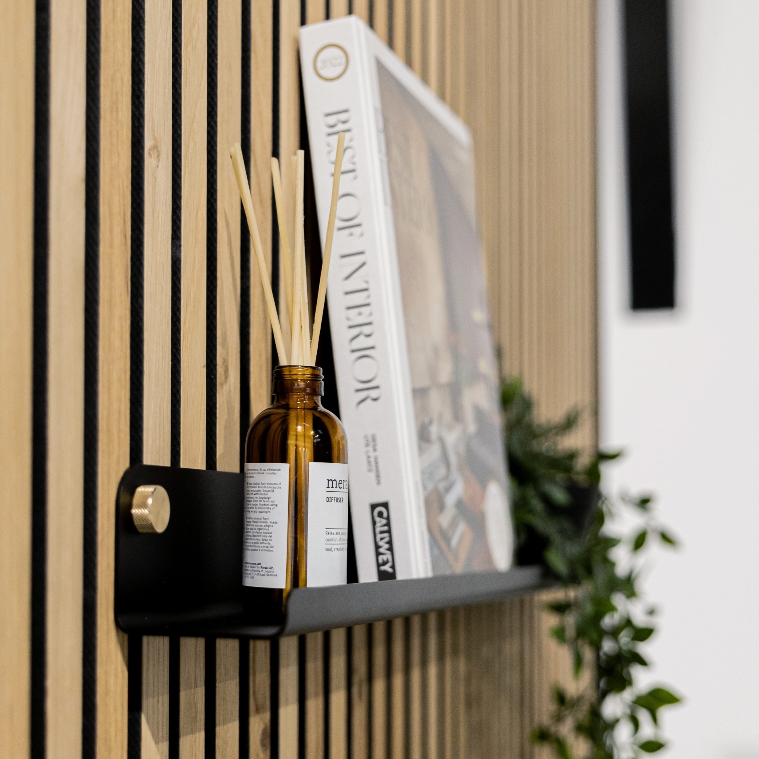最終値下げ　WHAT WE WANT SOLIDWOOD SHELF Amazon.com: Solid Wood X-Sided Shelf Unit - 3 Tier : Home & Kitchen